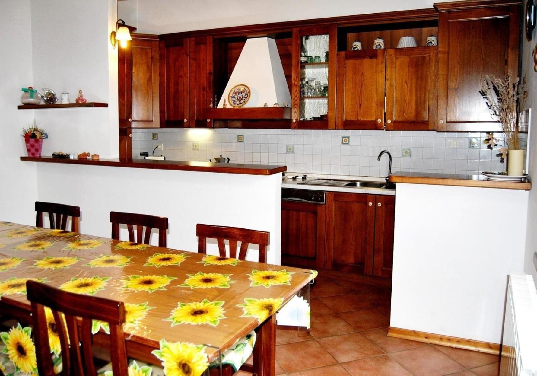 Charmantes Ferienhaus In Piani Della Rugginosa Mit Grossem Garten Reggello Zewnętrze zdjęcie